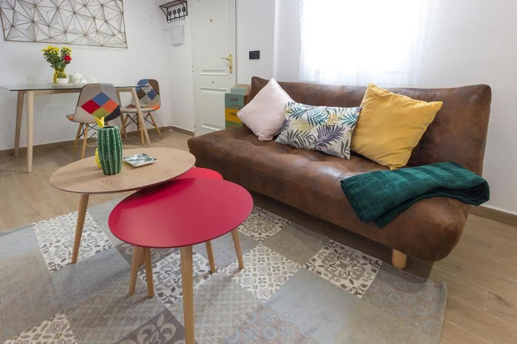 Apartamento Vintage En El Centro De Málaga Spanien